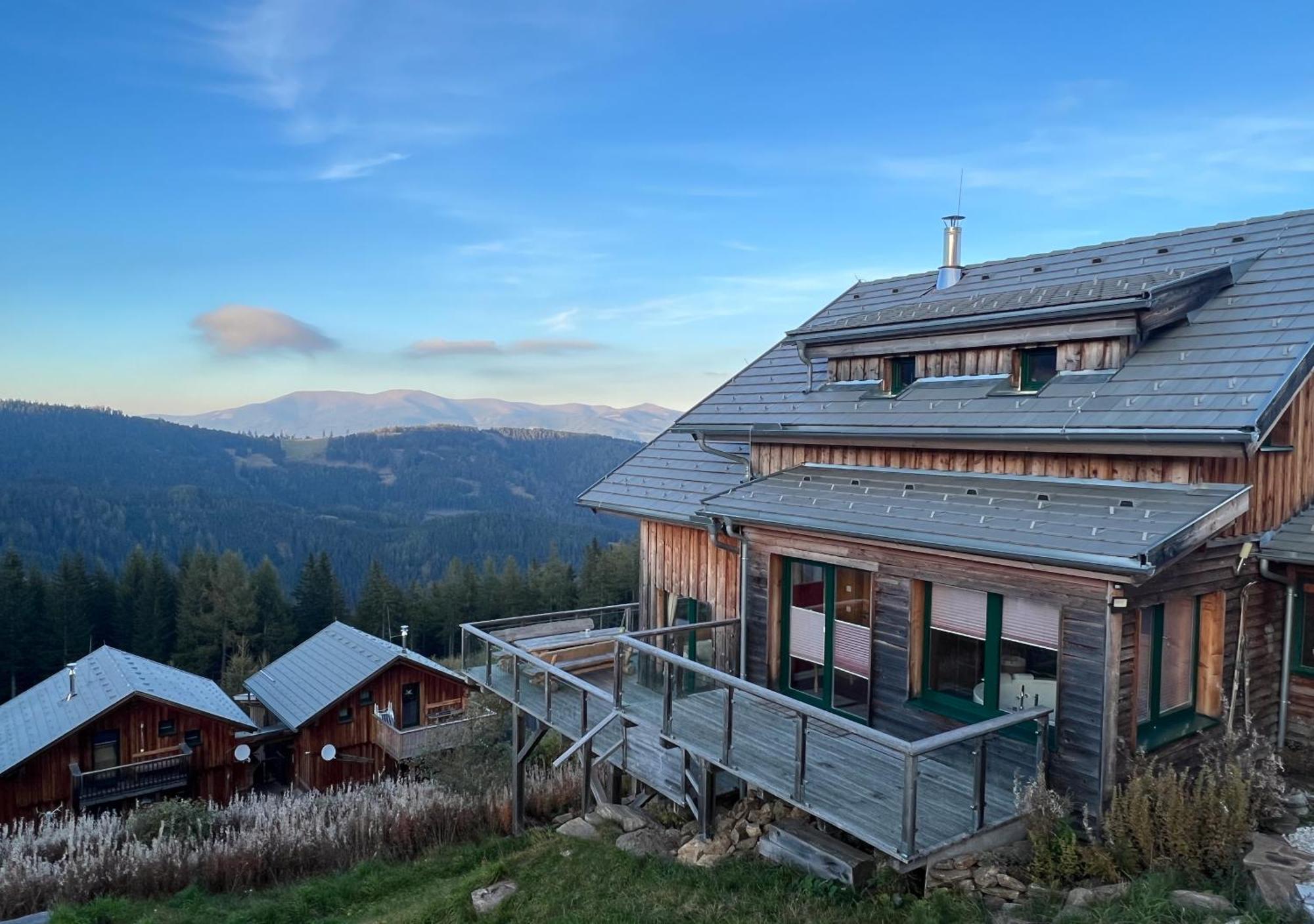 1A Chalet "Wolke" Wandern, Grillen, Wellness Im Traumhaus Wolfsberg Exterior photo